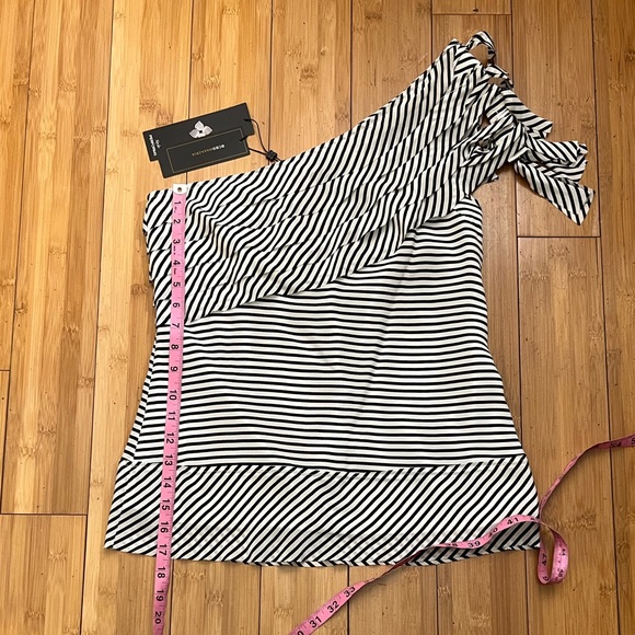 NWT BCBG Silk One Shoulder Striped Top Size XS - Picture 14 of 16